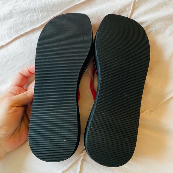 Steve Madden platform flip flops - Picture 3 of 5